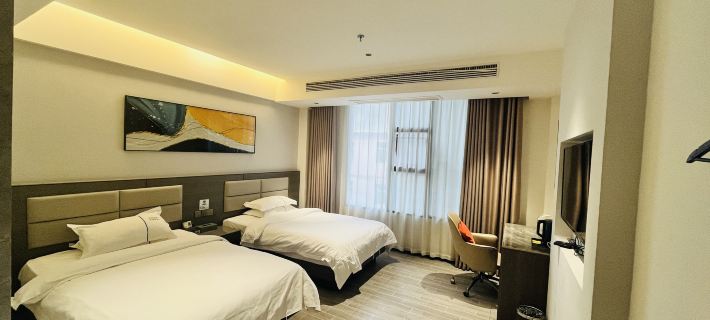 โรงแรมฮวนเผิง โรงแรมในหลงฉาน