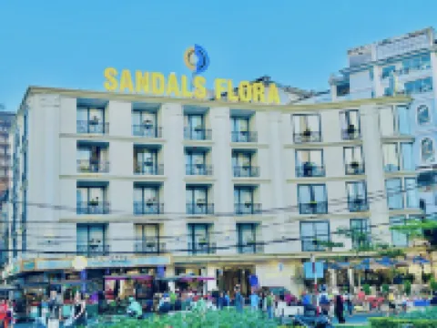 ซานดัลส์ ฟลอร่า โฮเต็ล โรงแรมในด่าหลัต