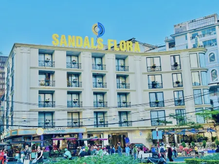 Sandals Flora Hotel Отели в г. Далат