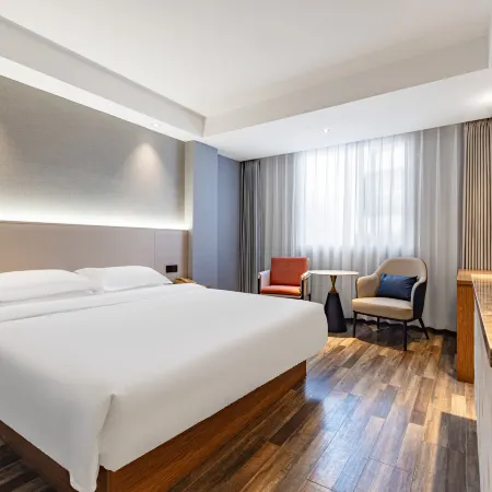 Rujia Pebble Hotel (Fuzhou Luoyuan High-Speed Rail Station) Отели в г. Лоян