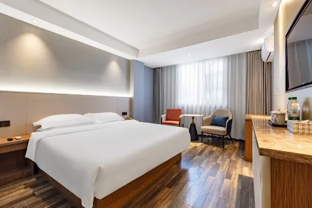 Rujia Pebble Hotel (Fuzhou Luoyuan High-Speed Rail Station) Отели в г. Лоян