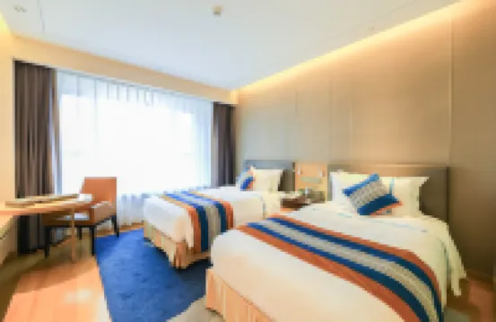 One roomluxury-Style Hotel（Tianma Central Square ）