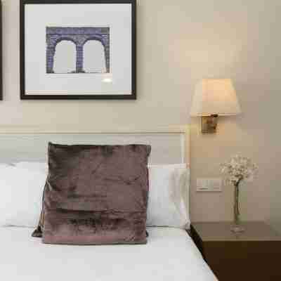 Hotel San Antonio El Real Rooms