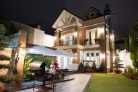 Đại Nam Villa Hotels near Nhà Thờ Giáo Họ Hiếu Trung