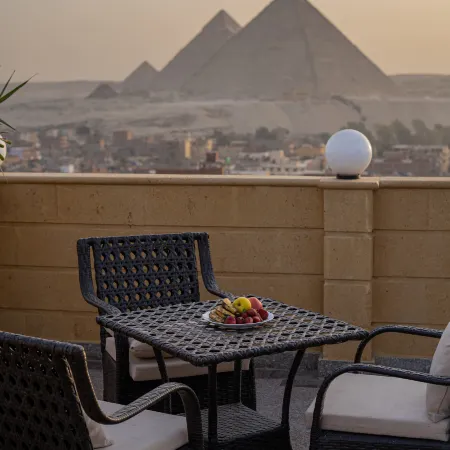 Gardenia Pyramids View Inn - Rooftop