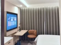 CHEERMAY Hotel (Harbin Chinese-Baroque Style Street Qingzhen Temple Subway Station) Hotels near Daowai