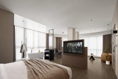 Yuejing Moon Luxury Hotel Hotels in Qingshen