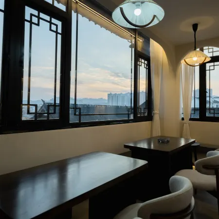 Zhijin Fanxi Resort Hotel (Zhijin Ancient City)