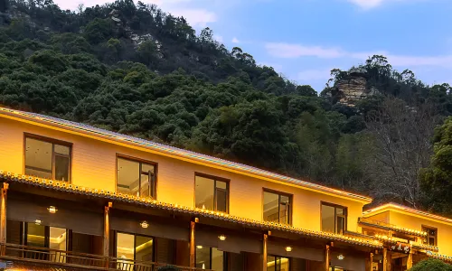 Floral Hotel·Lushan Sanstack spring pillow spring Residence Hotel