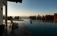 DIANCHI LAKEFRONT RIGHT BANK RESORT HOTEL - Strand