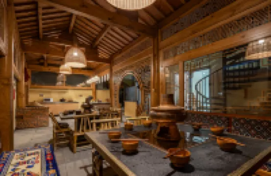 Lijiang Nine-Tailed Fox Private Hot Spring Courtyard