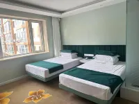 Raohe Huaru Business Hotel (Yanjing Huayuan Residential Area)