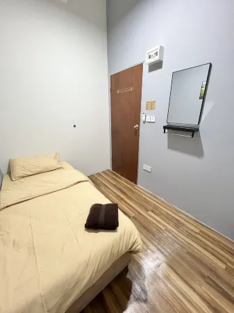 Sasa Roomstay KLIA Airport Transit