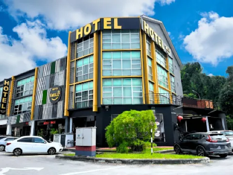 Smile Hotel Seri Kembangan Hotels near Farm In The City