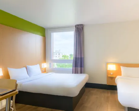 B&B Hotel Marne-La-Vallée Torcy Gare 3 étoiles Hotels in Torcy