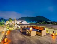 8 Valley KhaoYai