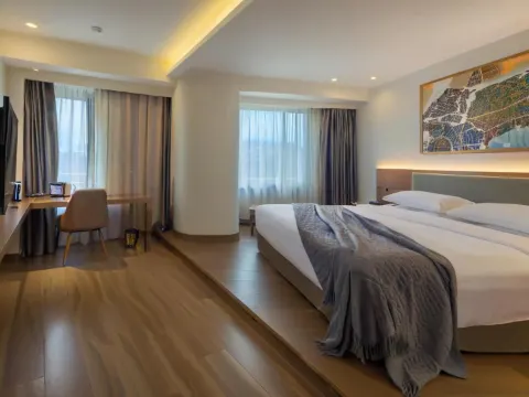 Sanyuan Hotel (Jiefangbei Hongyadong Branch)