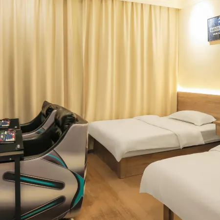 Dalian chenyue light luxury hotel