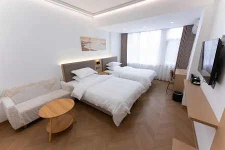 Zhijiang Linglong Chinese Inn (Longjin Fengyu Bridge) Отели рядом с достопримечательностью «Zhijiang Tianhou Temple»