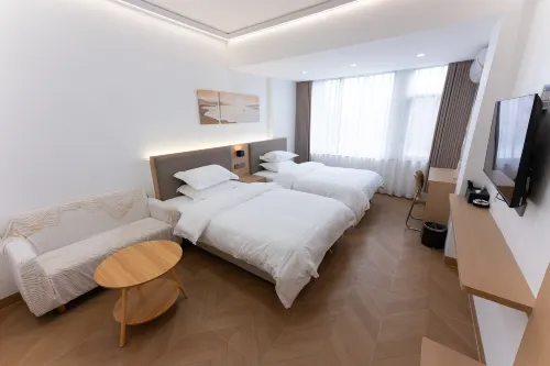 Zhijiang Linglong Chinese Inn (Longjin Fengyu Bridge) Hotels in Zhijiang