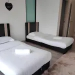 MidValley MegaMall View Southkey Mosaic 2BR 2FREE By Natol - Apartments