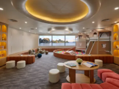 Grand Pioneers Halong Bay Cruise 2 Hotels in Ha Long City