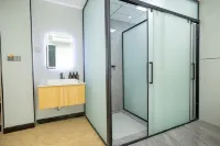 Beiguo Hotel (Gongyi Railway Station Xingyue Times Square) Hotels in Gongyi