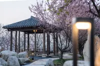 HANDEL RETREAT Hotels near Symphony No. 6 of the Hot Spring Town