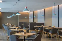 Homeinn · neo Jinan Daming Lake Chaoran Tower