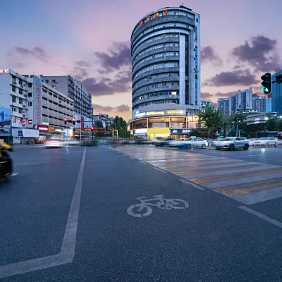 Homeinn Hotel (Wuhan First Hospital Hanzheng Street Subway Station) โรงแรมใกล้ถนนอู่เซิง