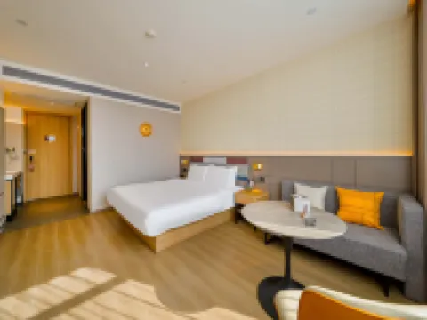 Home Selection Hotel (Beizhen City Goubangzi Station Branch) Hotel a Beizhen