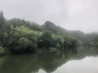 Huoshan Mansu Zhuning Creek Language Homestay - Bjergudsigt