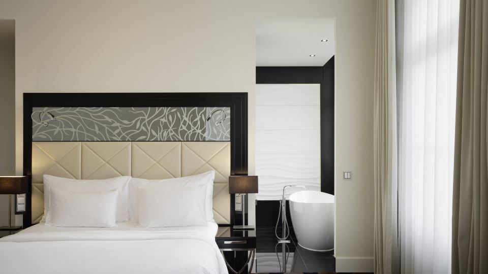 Roomers Berlin Steinplatz, Autograph Collection