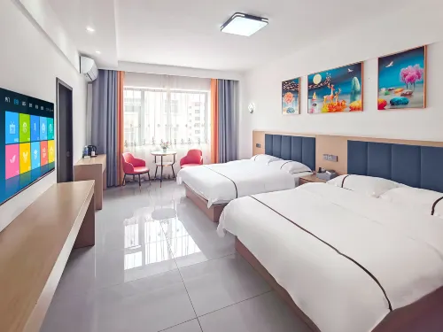Zhaotong Dongjia Hotel (Jinhai Building Materials City)