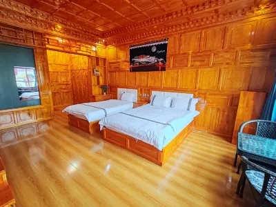 Zhuoni Qingke Xiang Residential Dormitory