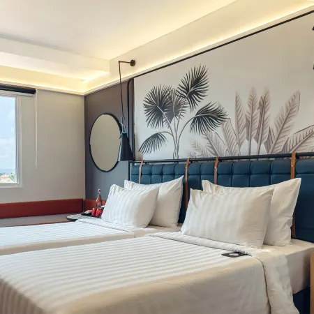 Luminor Hotel Legian Seminyak - Bali Отели рядом с достопримечательностью «Пляж Дабл-Сикс»