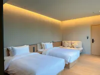 Lanju Jiangtou Pastoral Eco-Resort Hotel di Shangyou