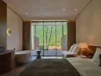 Embrace  Hotel