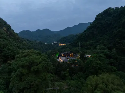 Emei Shan Lan Yu Zoland Hotel