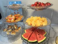 BIN HU HOTEL - servizio colazione