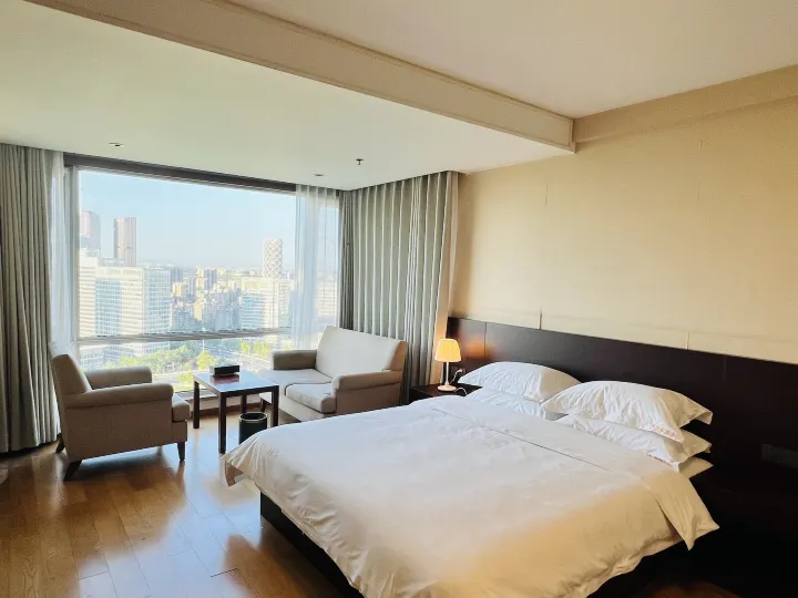 Byside Hotel (Wangjing SOHO Futong Subway Station)