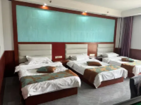 Hualong Glamour Hotel Hotels in Hualong