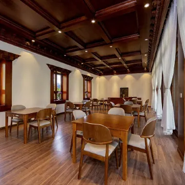 Yixiang Pavilion boutique