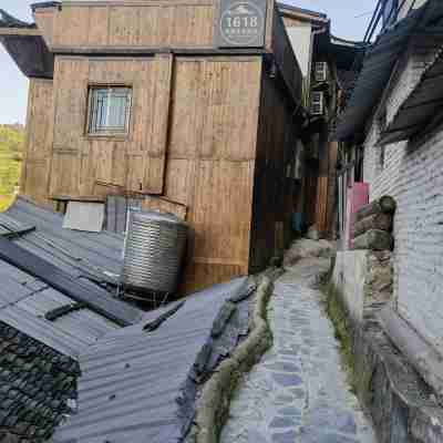 1618·德福全景飯店（西江千戶苗寨一號風雨橋店） Hotel Exterior