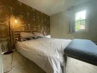 Spacious & Cozy Suite Near Boston Sleeps Up to 5 - homestay