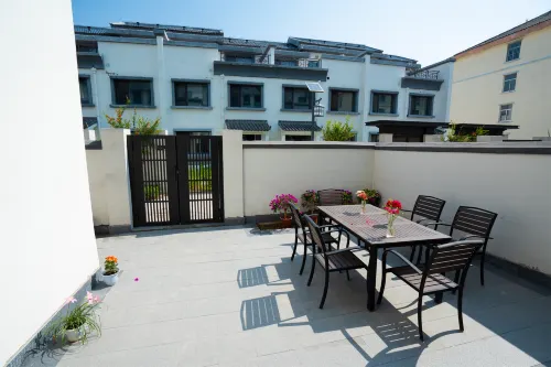 Yishui Yiju Chayin Hotel