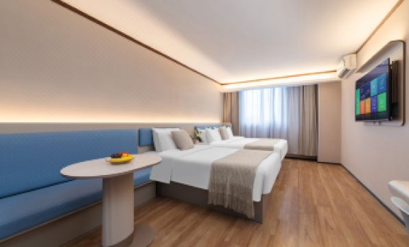 Yizhi Hotel (Shanghai Pudong New Area Caolu Subway Station)