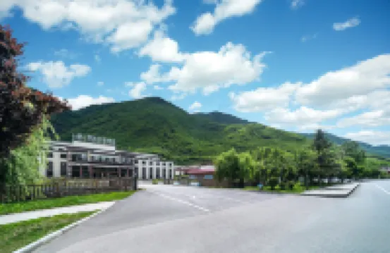 Rezen Hotel