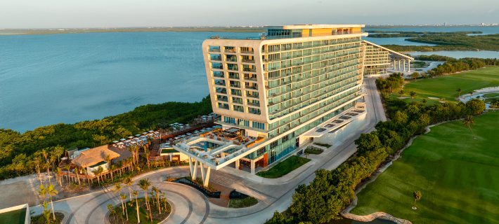 Hyatt Vivid Grand Island Adults Only All-Inclusive Hotel a Cancun