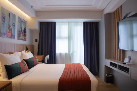 Novel Hotel Manila Отели рядом с достопримечательностью «Citi Plaza»